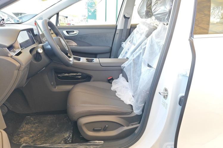 Used Hima H5 2025 Model Range-Extending Pro Left Front Seat