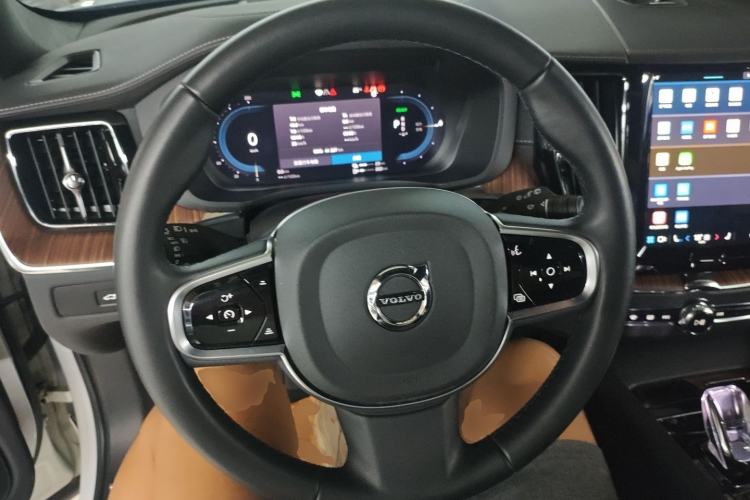 Used Volvo XC60 New Energy 2025 Plug-in Hybrid Long-Range All-Wheel Drive Smart Luxury Edition Steering Wheel