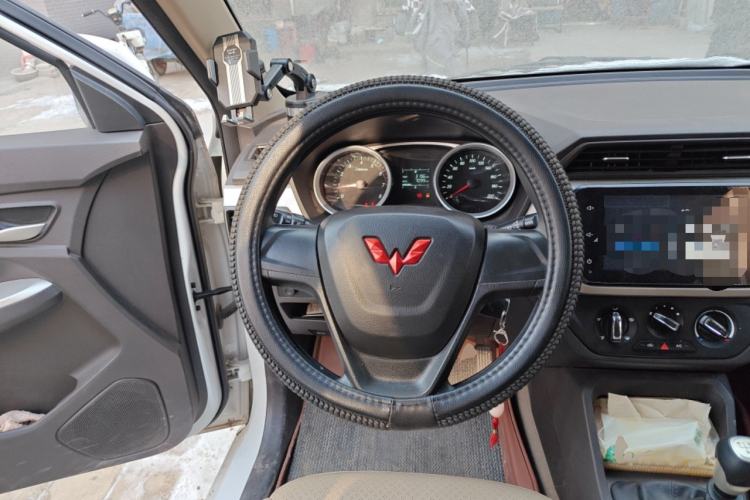 Used Wuling Hongguang 2021 1.5L Facelifted S Comfort Version with Electric Power Steering LAR
