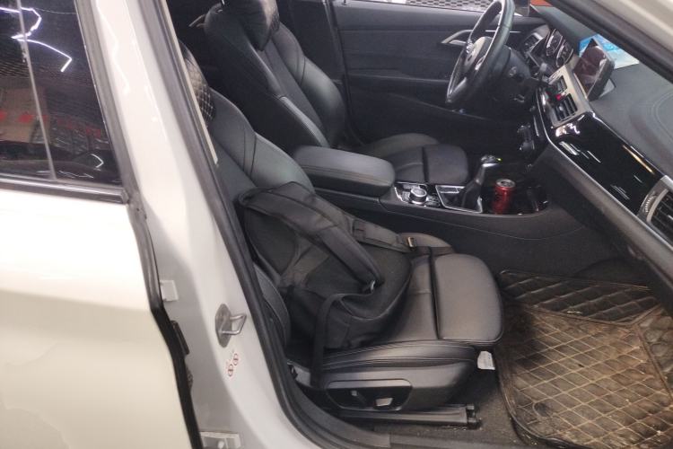 Used BMW 1 Series 2019 118i M Sport Package Right Front Seat