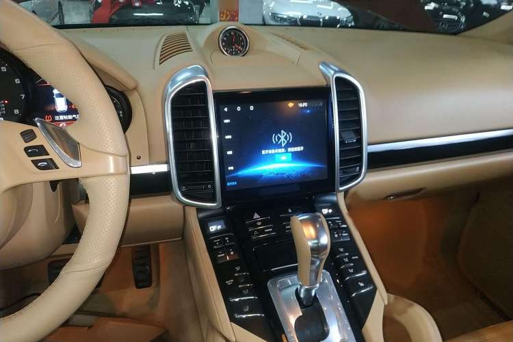 Used Porsche Cayenne 2011 3.6L automatic transmission U.S. specification