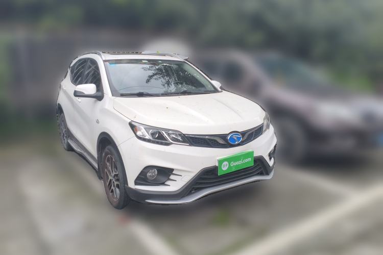 Used Soueast DX3 2016 1.5T CVT Prestige Edition Front Right 45 Deg