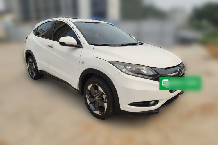 Used Honda Vezel 2017 1.8L CVT Front-Wheel Drive Pioneer Edition Front Right 45 Deg