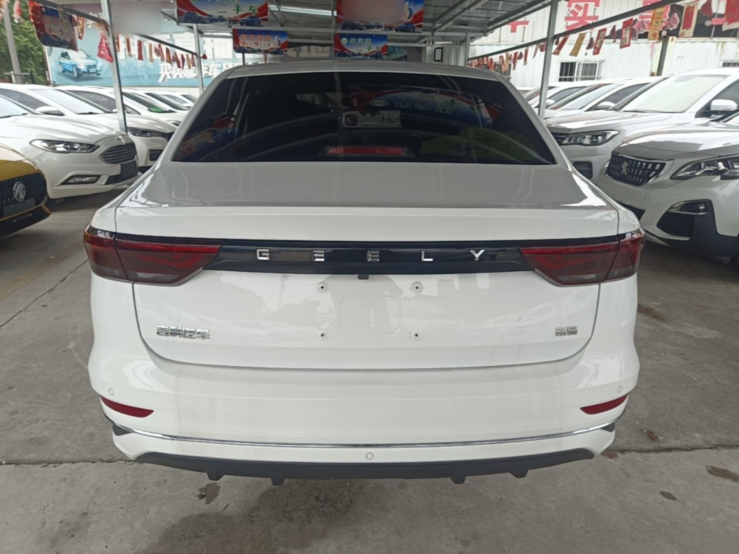Geely Auto Emgrand 2025 4th Generation 1.5L CVT Starry Edition — снимка 5