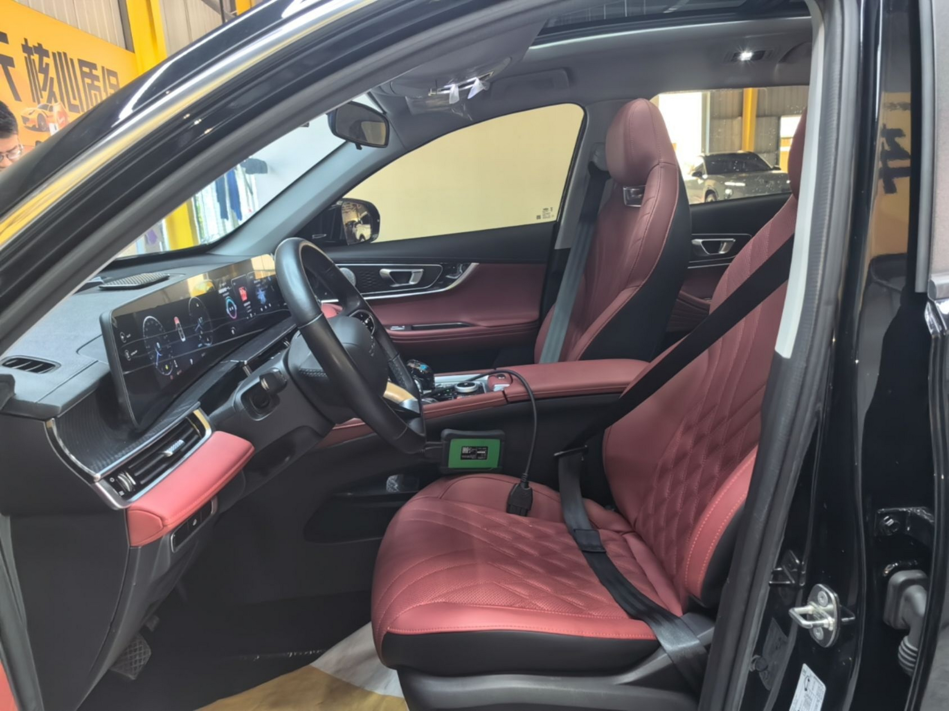 Interior delantero