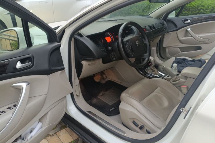 Used Citroen C5 2014 2.0L Automatic Luxury Edition Driver Seat