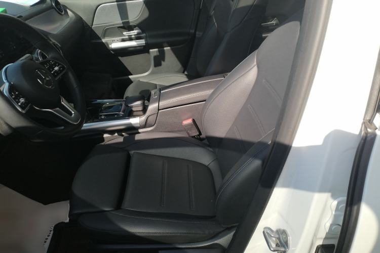 Used Mercedes-Benz GLA 2022 Second Facelift GLA 200 Left Front Seat