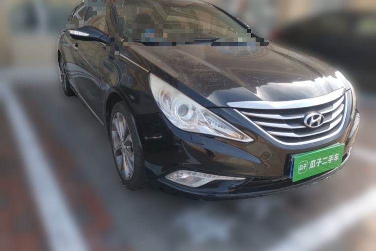 Used Hyundai Sonata 2014 2.4L Automatic Luxury Version China IV Standard Front Right 45 Deg