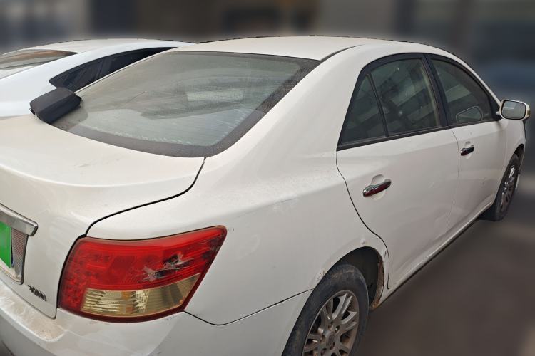 Used Zotye Z300 2014 1.5L Urban Edition Manual Luxury Model
