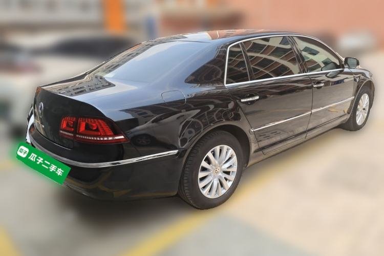 Used Volkswagen Phaeton 2014 3.0L Business Model Rear Right 45 Deg
