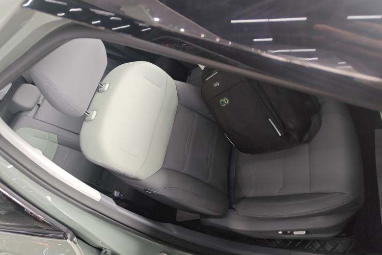 Used BAIC Off-Road BJ30 2024 1.5T Magic Electric Drive Advanced Version Right Front Seat