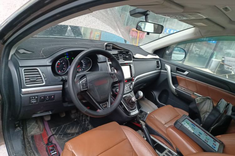 Used Haval H6 2014 Sport Version 1.5T Manual Two-Wheel Drive Elite Edition