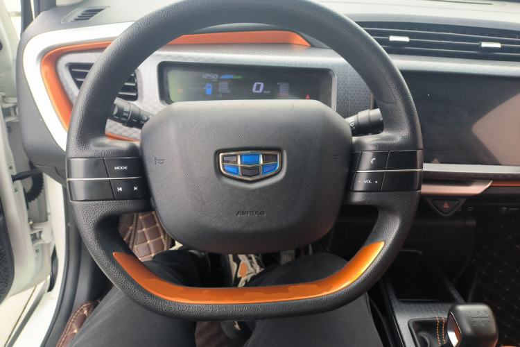 Used Geely Auto Vision X1 2017 1.3L Manual Frenzy Edition