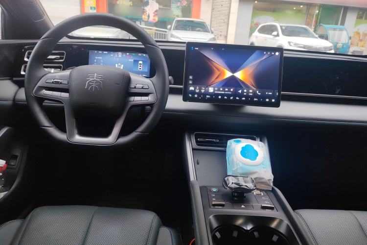 Used BYD Qin L 2025 DM-i Smart Drive 80KM Leading Model
