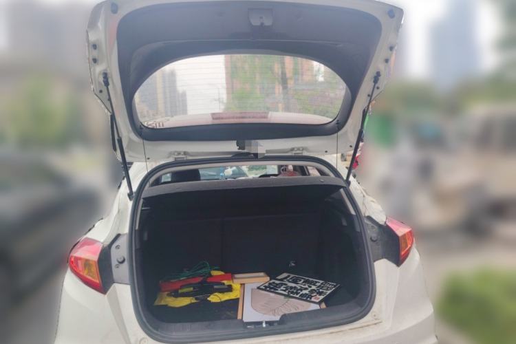 Used CHANGAN Eado 2015 1.6L Automatic Junku Model China IV Standard Trunk