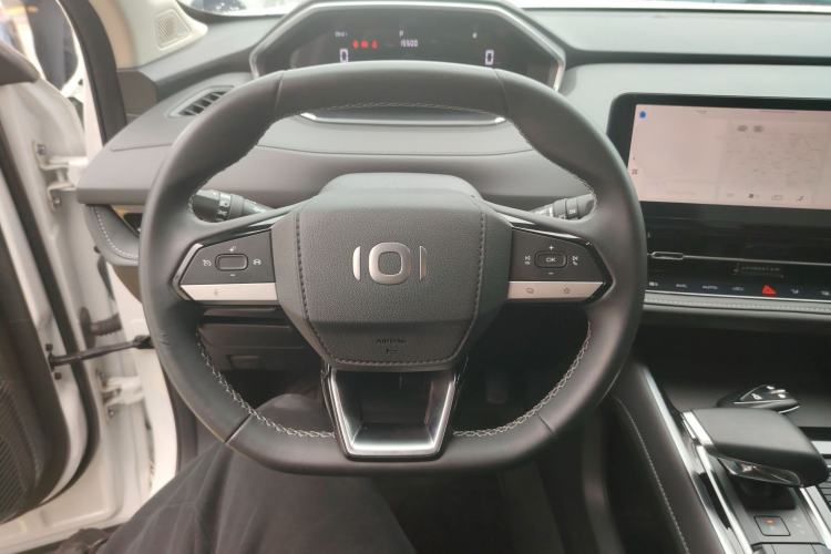 Used CHANGAN NEVO Q05 2024 All-New Flavorful Edition 125 Flagship Model - CATL Steering Wheel