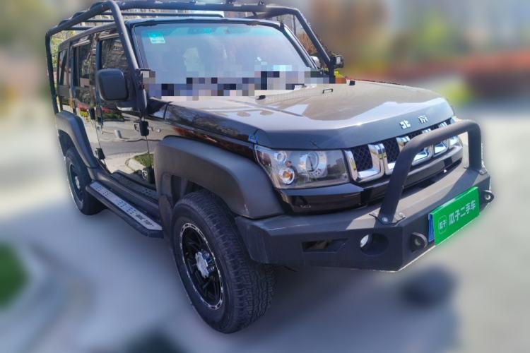 Used BAIC Off-Road BJ40 2016 40L 2.3T Automatic All-Wheel Drive Premium Edition Front Right 45 Deg
