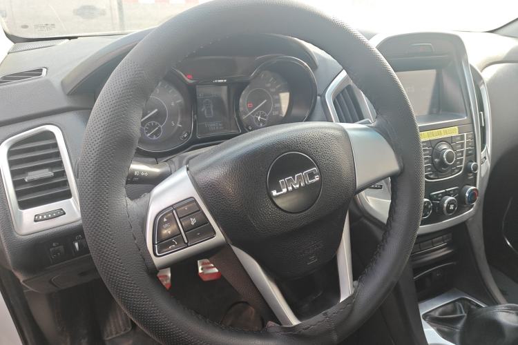 Used JMC Yuhu 7 2016 2.4T Four-Wheel Drive Ultra-Luxury Edition JX4D24
