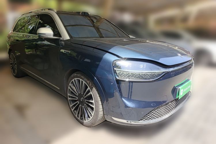 Used Hima AITO M9 2024 All-Electric Ultra Version 100 kWh 6-Seater Model Front Right 45 Deg