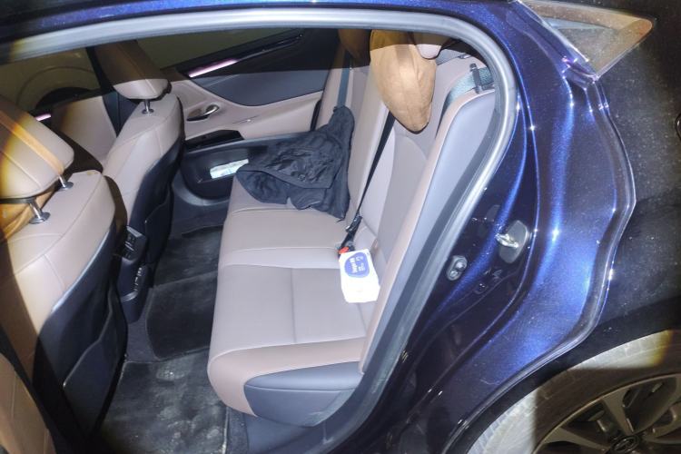 Used Lexus ES 2022 200 Excellence Edition