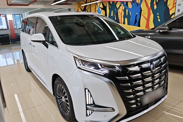 Used Denza D9 2024 DM-i 1050 Luxury Model
