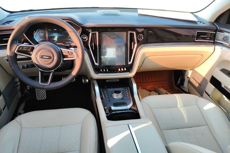 Used Zotye T700 2017 1.8T Dual-Clutch Prestige Model
