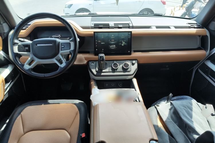 Used Land Rover Defender 2023 Facelift 110 3.0T P400 X-DYNAMIC HSE Center Console