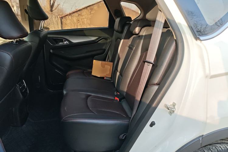 Used Baojun 560 2015 1.8L manual luxury version