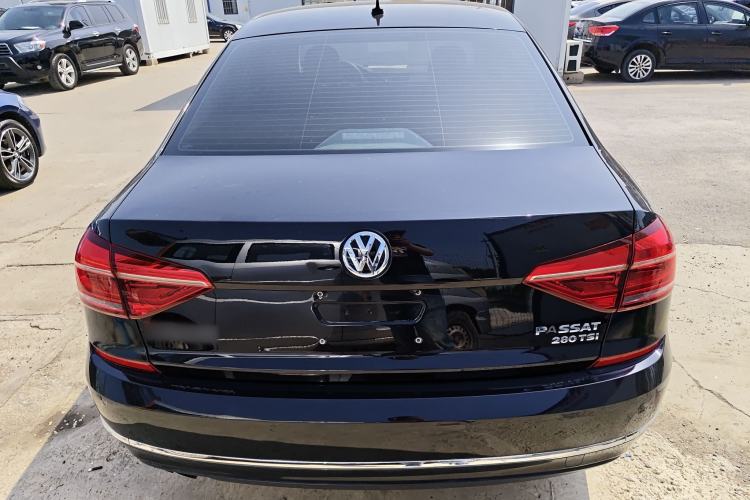 Used Volkswagen Passat 2017 280TSI DSG Luxury Edition Rear