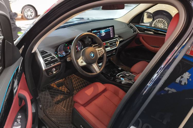 Used BMW iX3 2024 Leading Model
