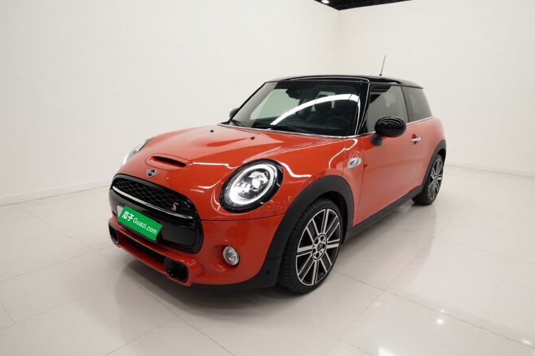 Used MINI 2019 2.0T COOPER S Artist