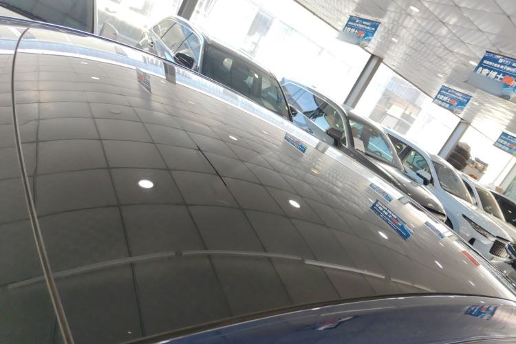 Used Tesla Model Y 2021 Long-Range All-Wheel-Drive Version Roof