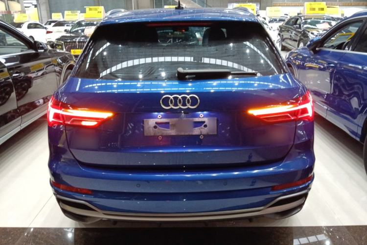 Used Audi Q3 2021 35 TFSI Fashion Dynamic Model