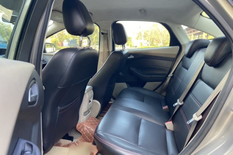 Used Ford Focus 2018 Sedan Classic 1.6L Automatic Comfort Plus Smart Drive Version