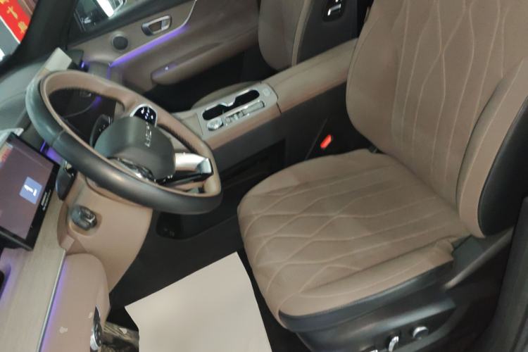 Used Chery Tiggo 8 PLUS 2025 290TGDI DCT Prestige 5-Seater
