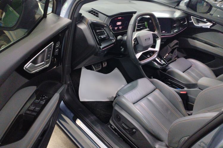 Used Audi Q4 e-tron 2023 40 e-tron Boundary Edition Driver Seat