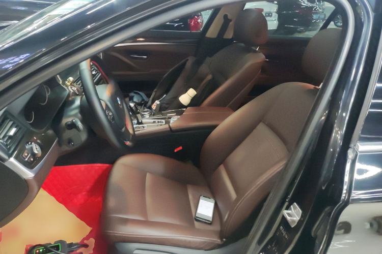 Used BMW 5 Series 2014 525Li Luxury Design Package
