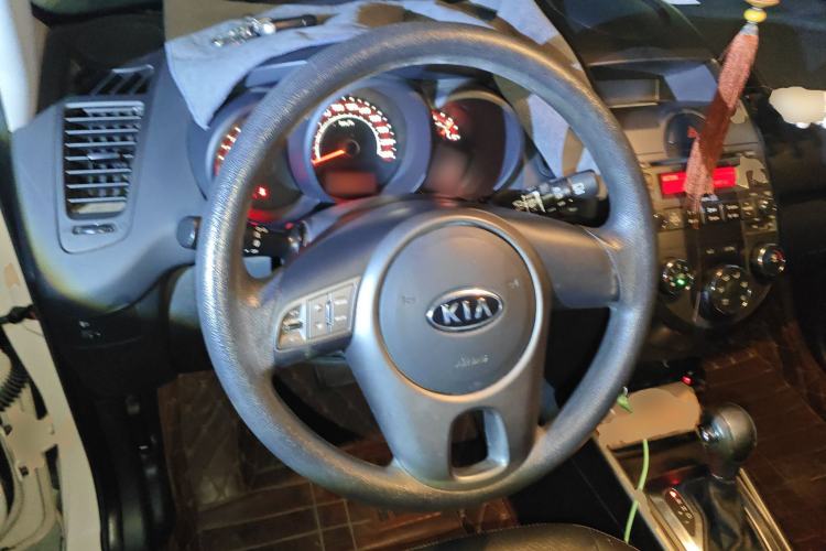 Used Kia Soul 2013 1.6L AT GL
