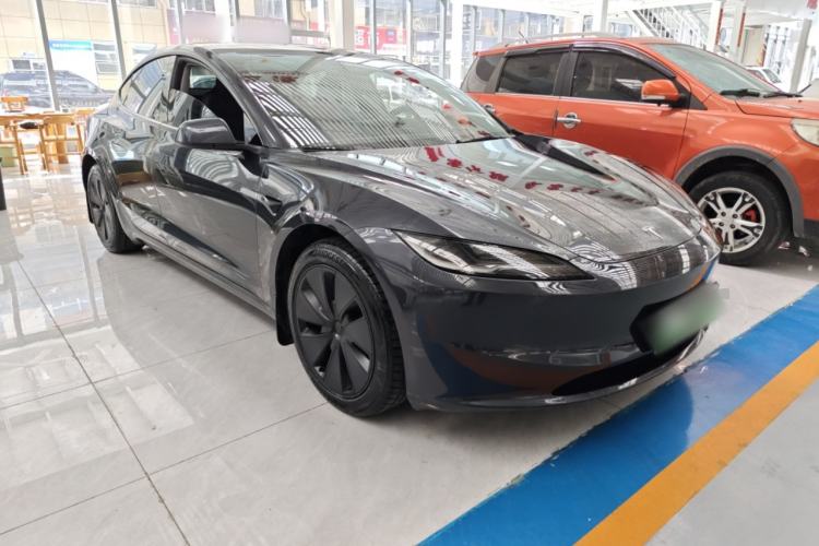 Used Tesla Model 3 2025 Rear-Wheel-Drive Version
