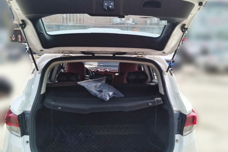 Used Soueast DX3 2018 1.5T CVT Luxury Model Trunk