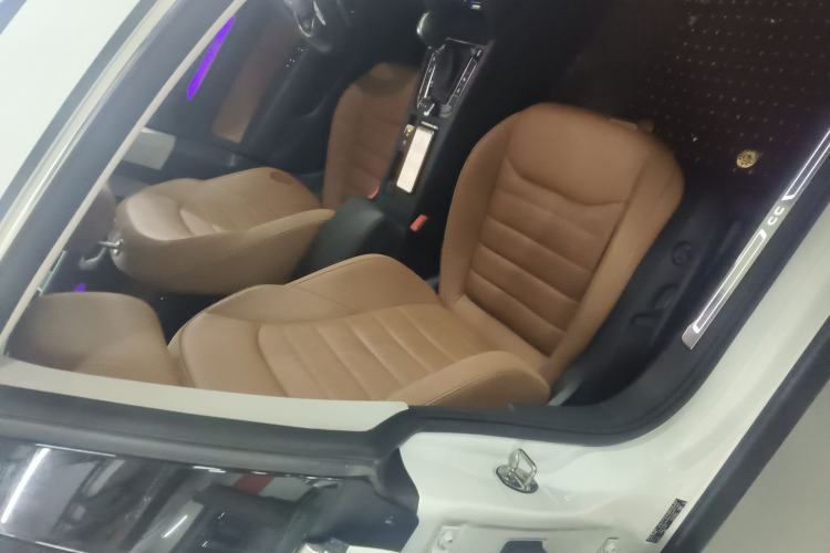 Used Volkswagen FAW-Volkswagen CC 2021 Estate Vehicle 380TSI Vizzion Edition
