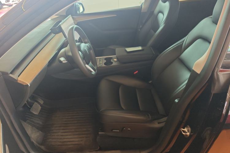 Used Tesla Model Y 2021 Standard Range Rear-Wheel Drive Version
