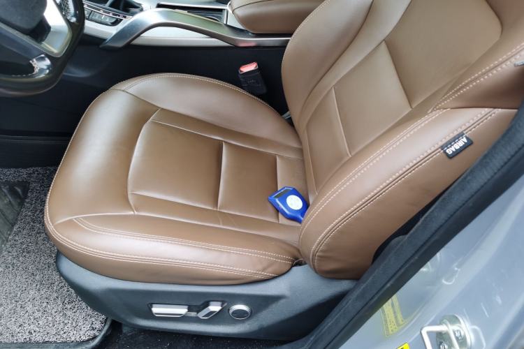 Used Geely Auto Emgrand X7 Sport 2016 1.8TD Automatic ZhiZun Version
