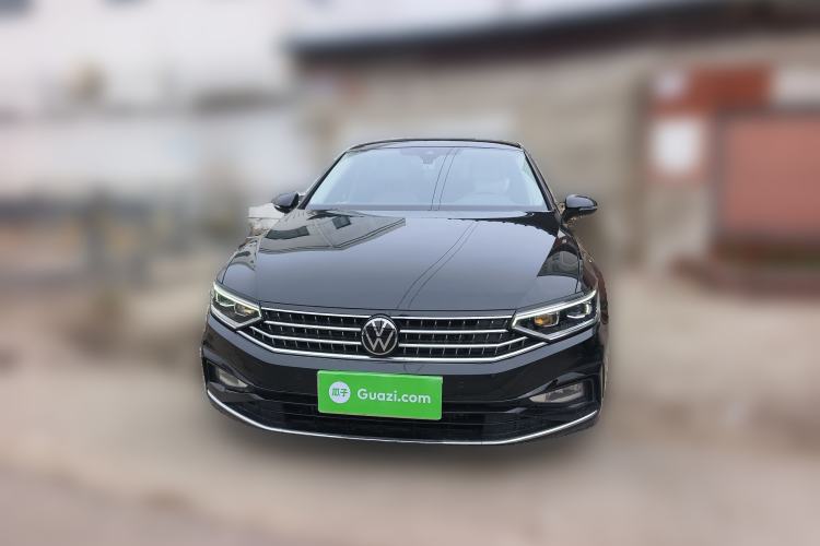 Used Volkswagen Magotan 2025 Revised Version Zhongxiang Edition 330TSI DSG Luxury Trim
