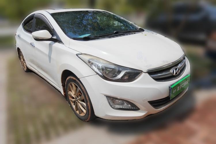 Used Hyundai Elantra (5th Generation / Langdong) 2015 1.6L Manual Leading Model Front Right 45 Deg
