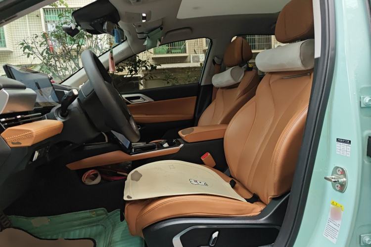 Used XPeng P5 2022 550E Left Front Seat