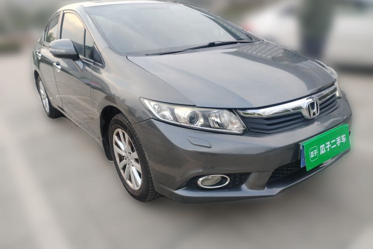 Used Honda Civic 2012 1.8L automatic luxury edition Front Right 45 Deg