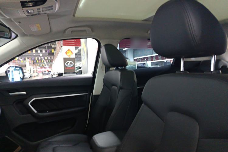 Used Haval H6 2017 Red Label 2.0T Automatic Two-Wheel Drive ZhiShang Model