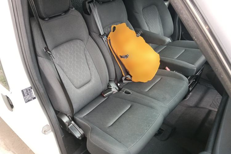 Used JMC Fushun 2023 2.0T Manual Short-Wheelbase Mid-Height Commercial Multi-Purpose 5-Seater Passenger Vehicle Right Front Seat