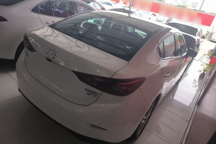 Used Mazda 3 Axela 2017 Sedan 1.5L Automatic Comfort Model Emission Standard China V